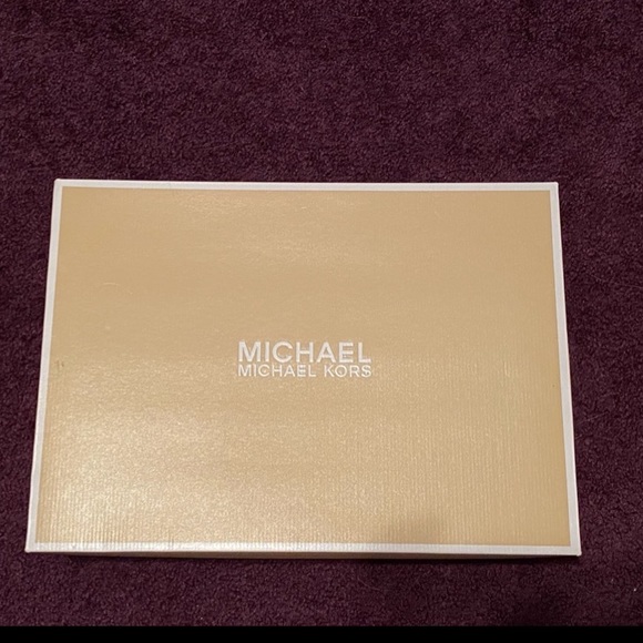 Beige Michael Kors wedge sandals - Picture 6 of 7